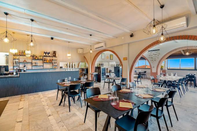 Ippotur Medieval Resort Castelnuovo Magra Ngoại thất bức ảnh