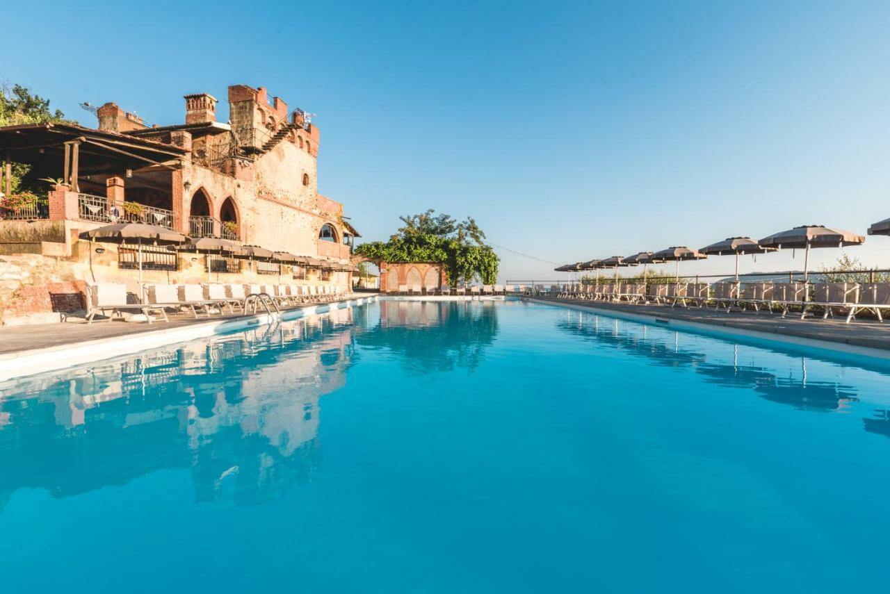 Ippotur Medieval Resort Castelnuovo Magra Ngoại thất bức ảnh