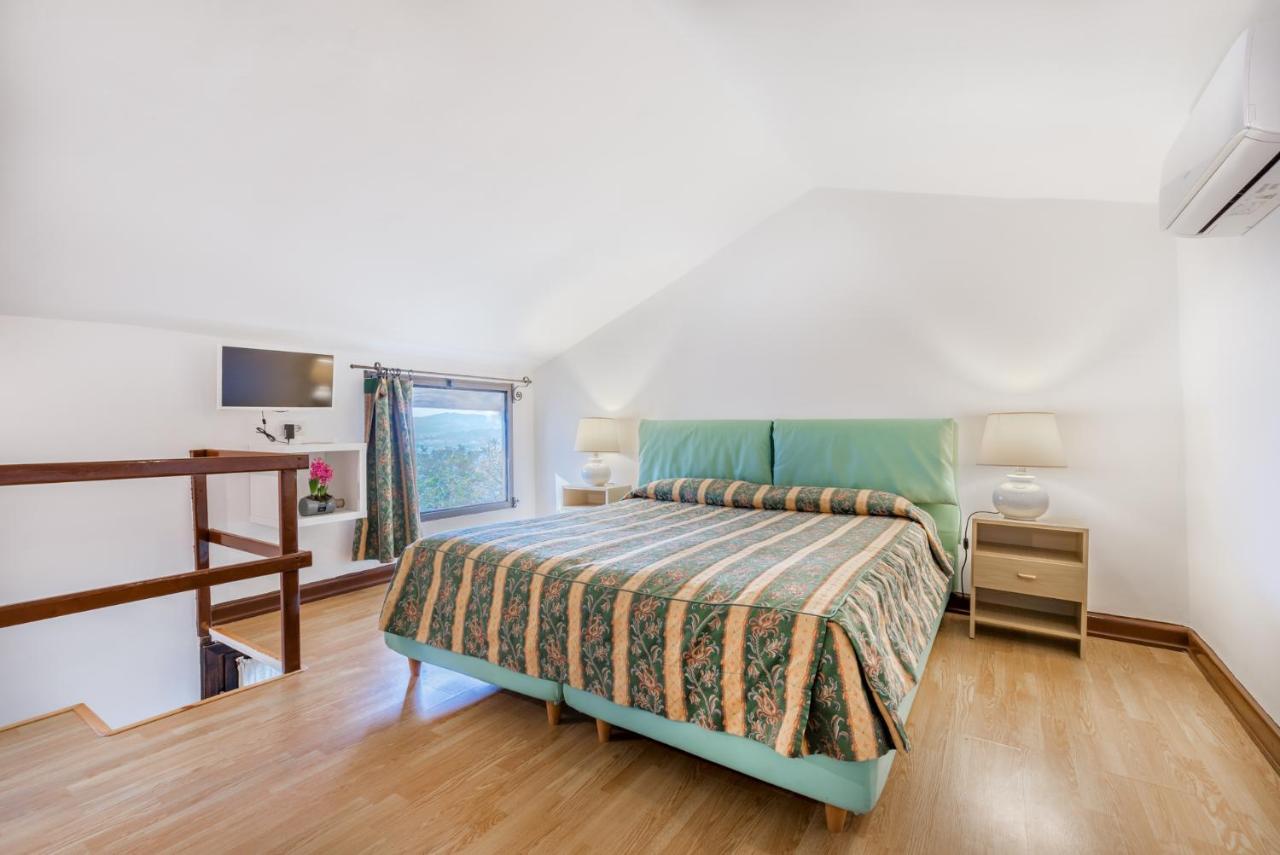 Ippotur Medieval Resort Castelnuovo Magra Ngoại thất bức ảnh
